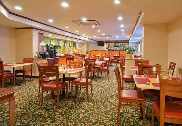 Fairfield Inn By Marriott Jfk Airport New York Restaurace fotografie